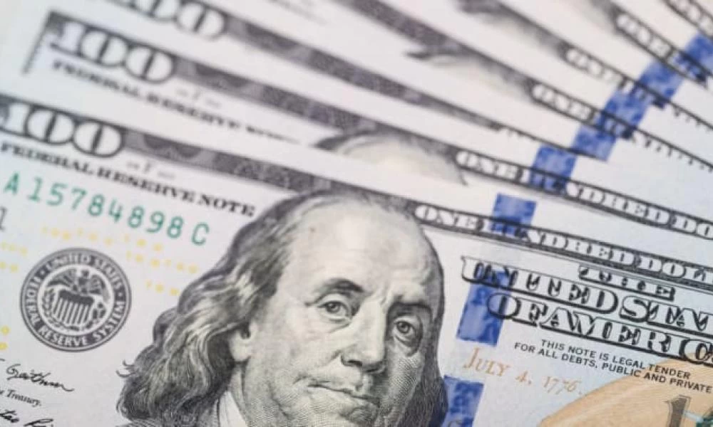 Κορονοϊός: Η παγκόσμια οικονομική ύφεση ενισχύει το δολάριο